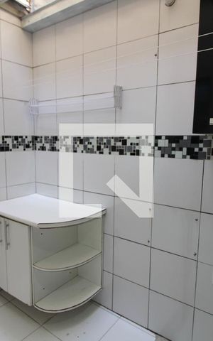 Apartamento para alugar com 65m², 2 quartos e 1 vagaÁrea de Serviço