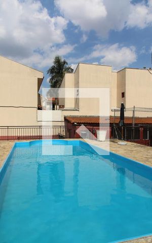 Apartamento para alugar com 65m², 2 quartos e 1 vagaPiscina