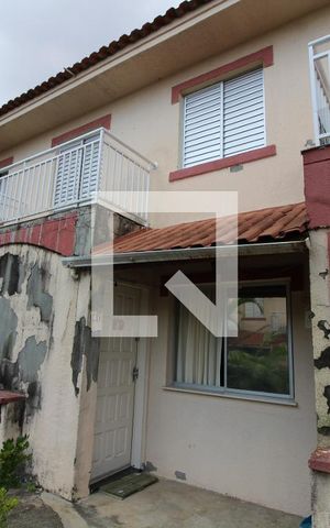 Apartamento para alugar com 65m², 2 quartos e 1 vagaFachada