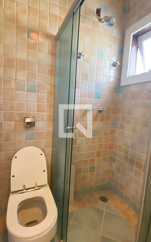 Casa de condomínio à venda com 462m², 4 quartos e 4 vagasBanheiro
