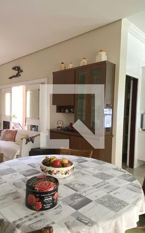 Casa de condomínio à venda com 462m², 4 quartos e 4 vagasCopa