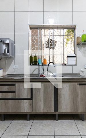 Casa para alugar com 201m², 4 quartos e 3 vagas Casa para alugar com 201m², 4 quartos e 3 vagasCozinha