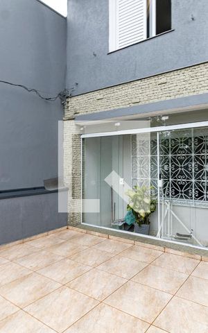 Casa para alugar com 201m², 4 quartos e 3 vagas Casa para alugar com 201m², 4 quartos e 3 vagasÁrea externa