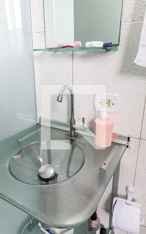 Casa para alugar com 201m², 4 quartos e 3 vagas Casa para alugar com 201m², 4 quartos e 3 vagasBanheiro da Suíte