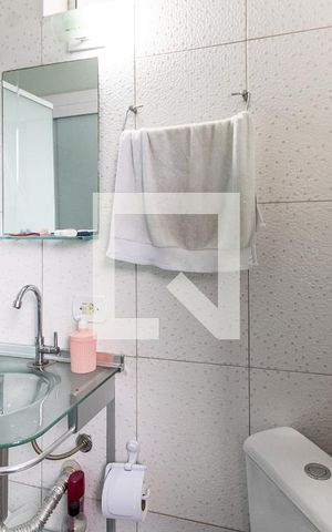 Casa para alugar com 201m², 4 quartos e 3 vagas Casa para alugar com 201m², 4 quartos e 3 vagasBanheiro da Suíte