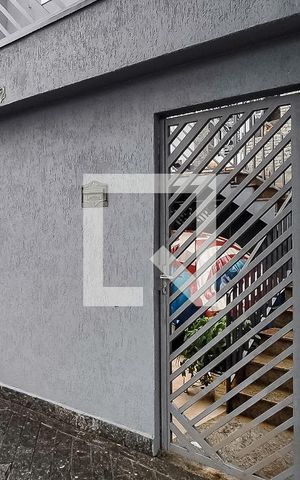 Casa para alugar com 201m², 4 quartos e 3 vagas Casa para alugar com 201m², 4 quartos e 3 vagasFachada