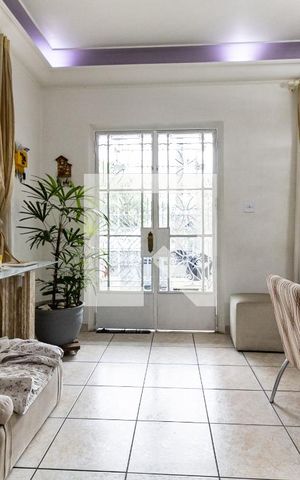 Casa para alugar com 201m², 4 quartos e 3 vagas Casa para alugar com 201m², 4 quartos e 3 vagasSala
