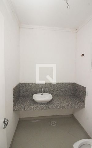 Casa de condomínio à venda com 250m², 3 quartos e 2 vagas Casa de condomínio à venda com 250m², 3 quartos e 2 vagasLavabo