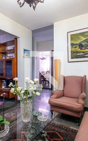 Casa à venda com 282m², 3 quartos e 3 vagas Casa à venda com 282m², 3 quartos e 3 vagasSala 1
