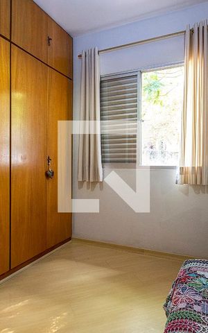 Casa à venda com 282m², 3 quartos e 3 vagas Casa à venda com 282m², 3 quartos e 3 vagasQuarto 2