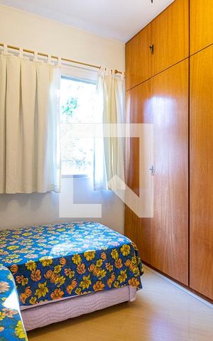 Casa à venda com 282m², 3 quartos e 3 vagas Casa à venda com 282m², 3 quartos e 3 vagasQuarto 3
