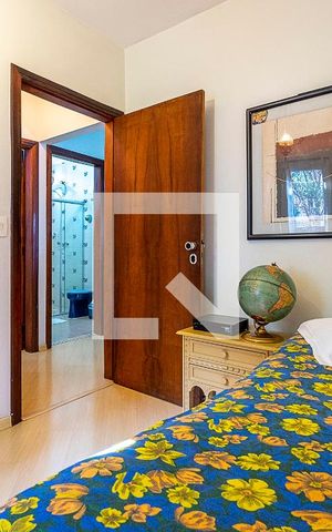 Casa à venda com 282m², 3 quartos e 3 vagas Casa à venda com 282m², 3 quartos e 3 vagasQuarto 3