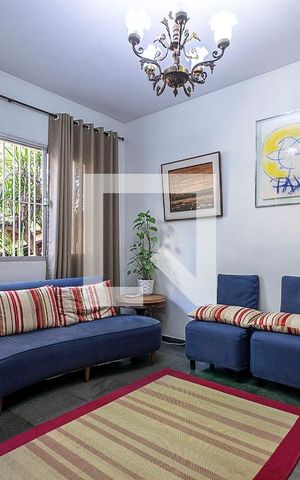 Casa à venda com 282m², 3 quartos e 3 vagas Casa à venda com 282m², 3 quartos e 3 vagasSala 2