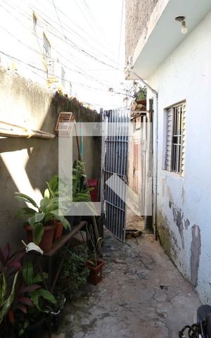 Casa à venda com 100m², 2 quartos e sem vagaQuintal