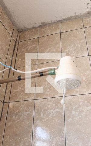 Casa à venda com 100m², 2 quartos e sem vagaBanheiro