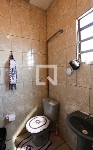 Casa à venda com 100m², 2 quartos e sem vagaBanheiro