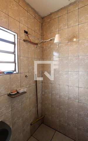 Casa à venda com 100m², 2 quartos e sem vagaBanheiro