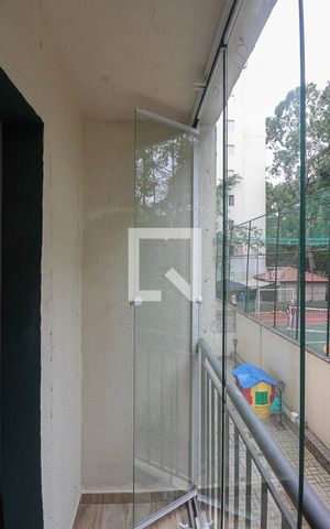 Apartamento à venda com 60m², 3 quartos e 1 vaga Apartamento à venda com 60m², 3 quartos e 1 vagaVaranda