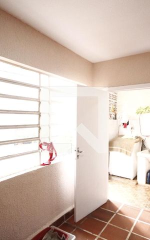 Casa para alugar com 140m², 3 quartos e sem vagaQuarto de Serviço