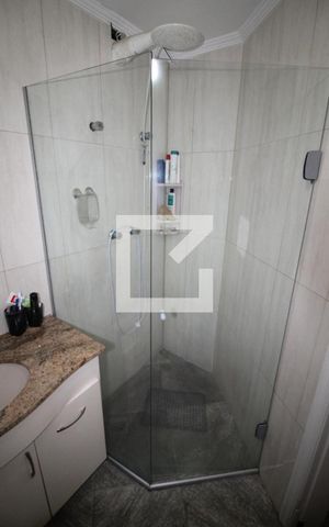 Apartamento à venda com 81m², 3 quartos e 2 vagasBanheiro