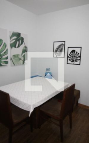 Apartamento à venda com 81m², 3 quartos e 2 vagasSala