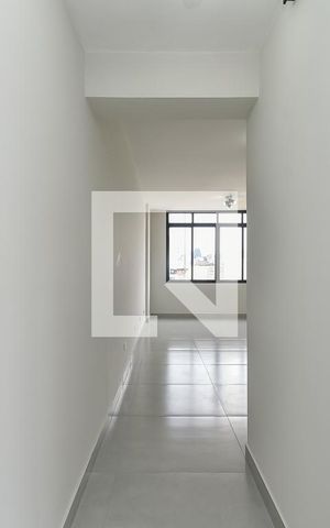 Studio para alugar com 42m², 1 quarto e sem vaga Studio para alugar com 42m², 1 quarto e sem vagaCorredor