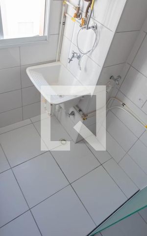 Apartamento para alugar com 42m², 2 quartos e 1 vaga Apartamento para alugar com 42m², 2 quartos e 1 vagaÁrea de serviço