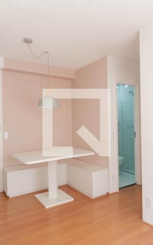 Apartamento para alugar com 42m², 2 quartos e 1 vaga Apartamento para alugar com 42m², 2 quartos e 1 vagaSala/cozinha