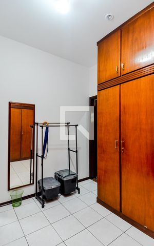 Casa à venda com 255m², 3 quartos e 4 vagasCloset da Suíte 1