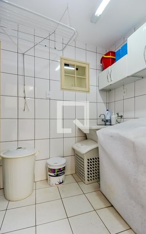 Casa à venda com 255m², 3 quartos e 4 vagasÁrea de Serviço