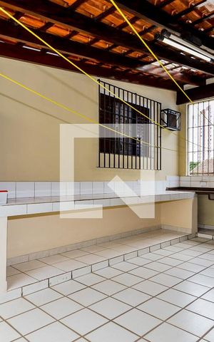 Casa à venda com 255m², 3 quartos e 4 vagasChurrasqueira