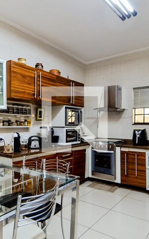 Casa à venda com 255m², 3 quartos e 4 vagasCozinha