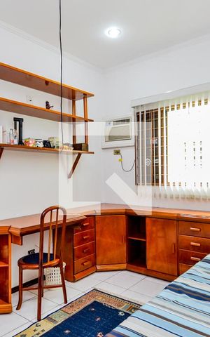 Casa à venda com 255m², 3 quartos e 4 vagasSuíte 2