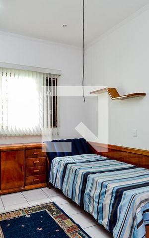 Casa à venda com 255m², 3 quartos e 4 vagasSuíte 2
