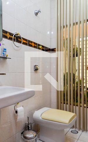 Casa à venda com 255m², 3 quartos e 4 vagasLavabo 