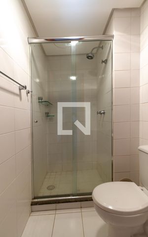 Apartamento à venda com 76m², 3 quartos e 1 vaga Apartamento à venda com 76m², 3 quartos e 1 vagaBanheiro