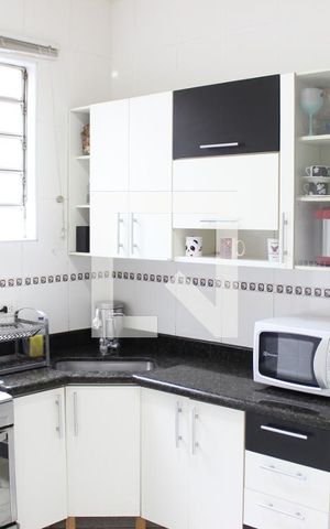 Apartamento para alugar com 81m², 2 quartos e sem vagaCozinha