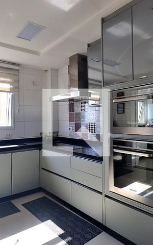 Apartamento à venda com 227m², 4 quartos e 4 vagasCozinha