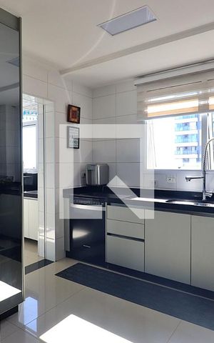 Apartamento à venda com 227m², 4 quartos e 4 vagasCozinha