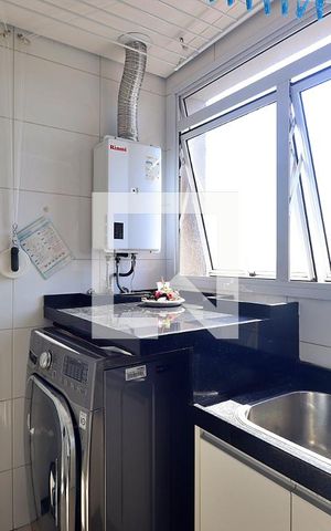Apartamento à venda com 227m², 4 quartos e 4 vagasÁrea de Serviço