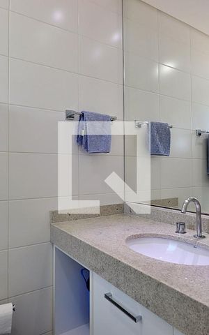 Apartamento à venda com 227m², 4 quartos e 4 vagasBanheiro da Suíte 4