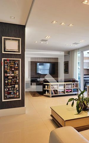 Apartamento à venda com 227m², 4 quartos e 4 vagasSala