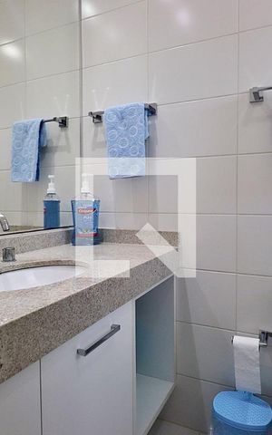 Apartamento à venda com 227m², 4 quartos e 4 vagasBanheiro da Suíte 3