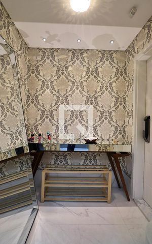 Apartamento à venda com 227m², 4 quartos e 4 vagasHall de entrada