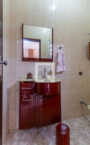 Casa à venda com 186m², 2 quartos e 2 vagas Casa à venda com 186m², 2 quartos e 2 vagasLavabo - Área de Serviço