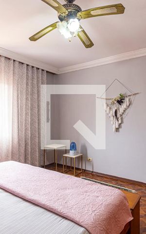 Casa à venda com 186m², 2 quartos e 2 vagas Casa à venda com 186m², 2 quartos e 2 vagasQuarto 2