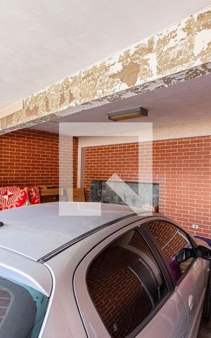 Casa à venda com 186m², 2 quartos e 2 vagas Casa à venda com 186m², 2 quartos e 2 vagasGaragem