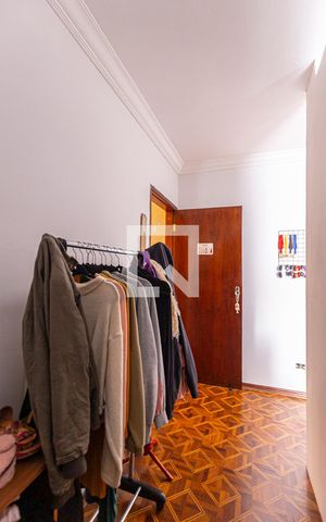 Casa à venda com 186m², 2 quartos e 2 vagas Casa à venda com 186m², 2 quartos e 2 vagasCloset do Quarto 1