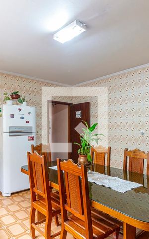Casa à venda com 186m², 2 quartos e 2 vagas Casa à venda com 186m², 2 quartos e 2 vagasCozinha