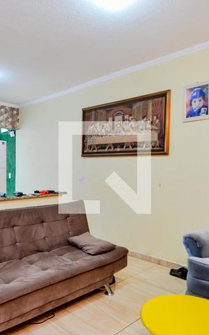 Casa à venda com 200m², 2 quartos e 2 vagasSala